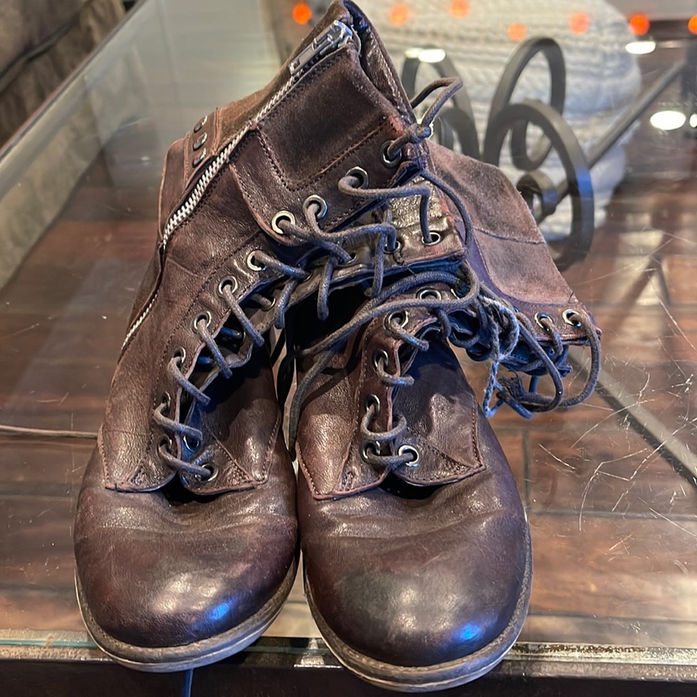 Boutique 9 Brown Booties